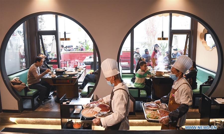 CHINA-CHONGQING-COVID-19-RESTAURANT-REOPENING (CN)