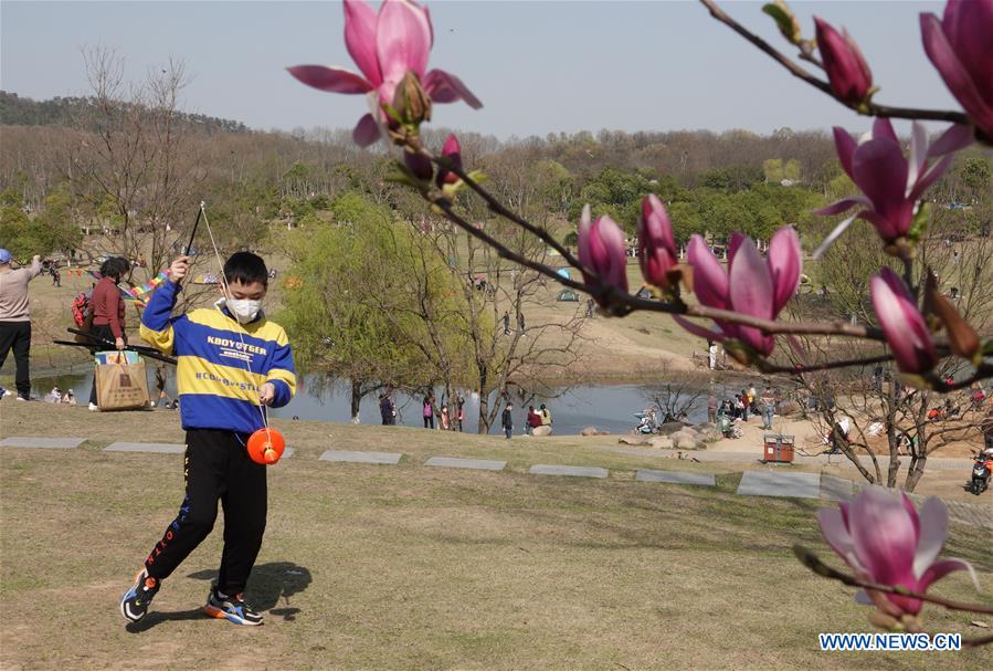 CHINA-JIANGSU-NANJING-SPRING-DAILY LIFE (CN)
