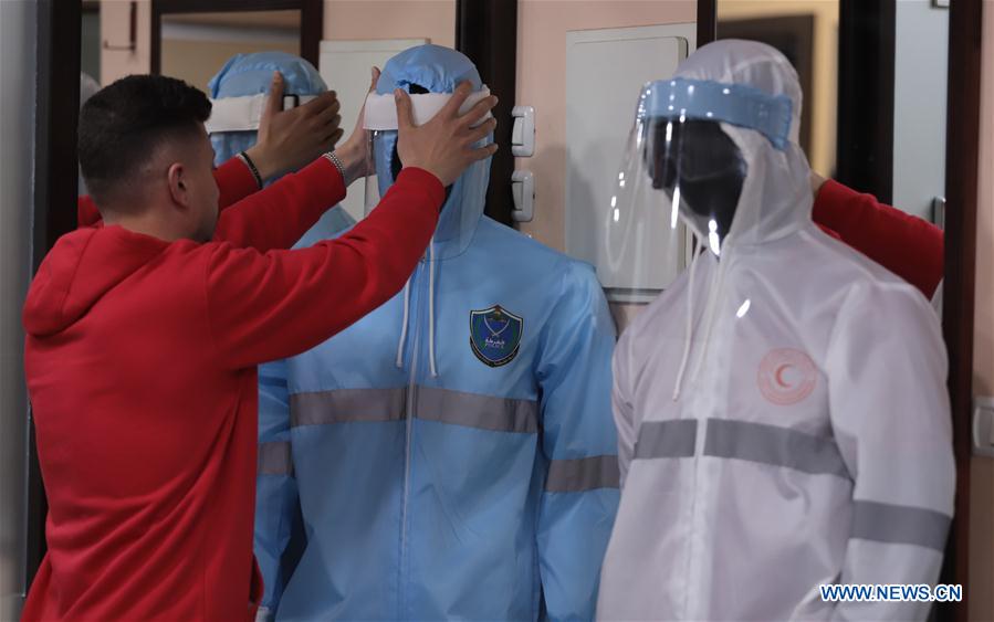 MIDEAST-HEBRON-COVID-19-PROTECTIVE MATERIALS-PRODUCTION