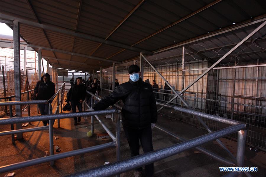 MIDEAST-WEST BANK-QALQILYA-WORKERS