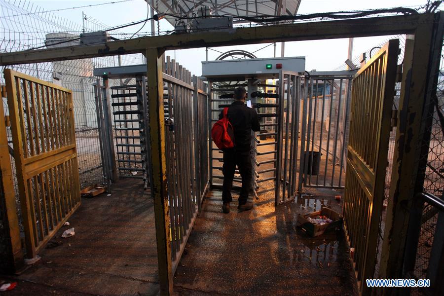 MIDEAST-WEST BANK-QALQILYA-WORKERS
