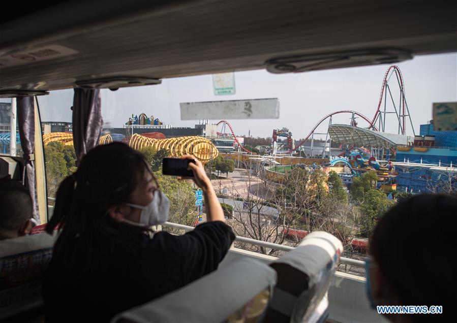 CHINA-WUHAN-COVID-19-MEDICS-DEPARTURE (CN)