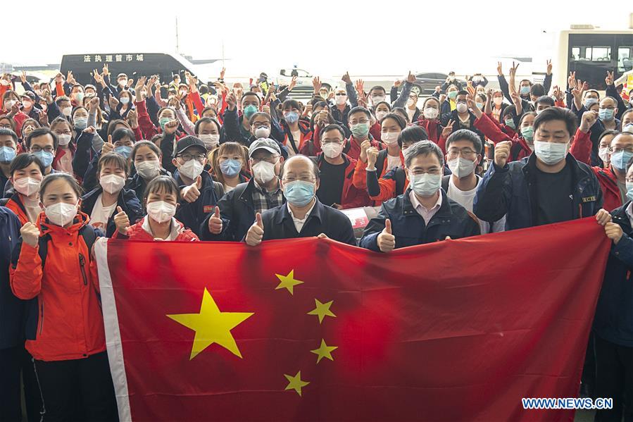 CHINA-WUHAN-COVID-19-MEDICS-DEPARTURE (CN)