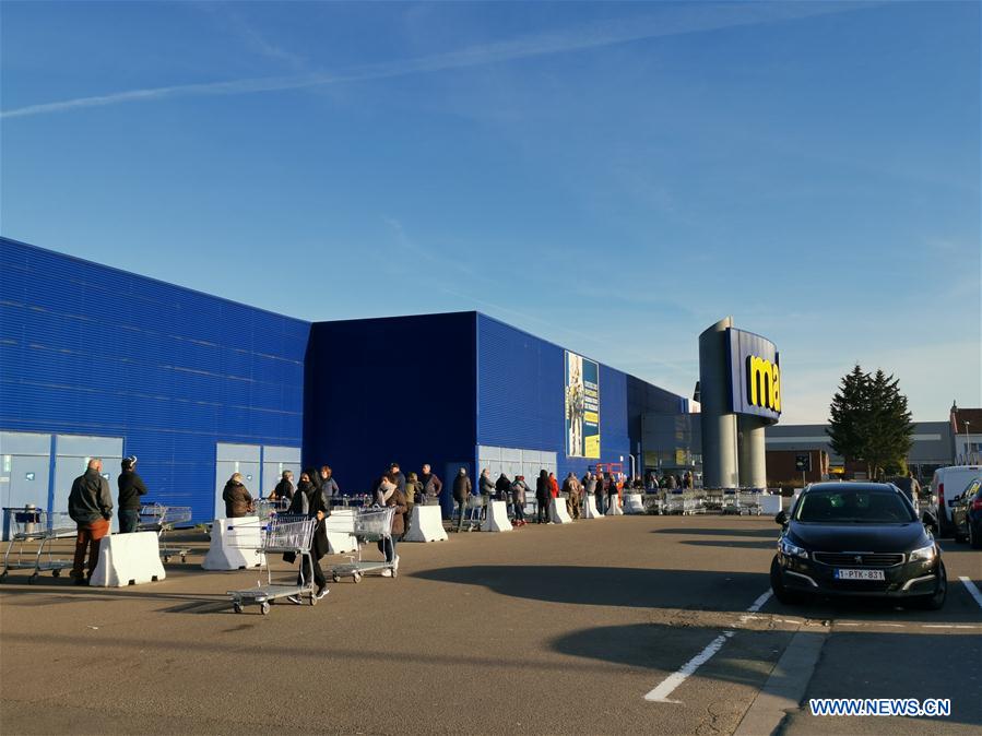 BELGIUM-BRUSSELS-COVID-19-SUPERMARKET-STOCKPILING
