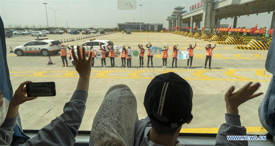 CHINA-WUHAN-COVID-19-MEDICS-WITHDRAWAL (CN)