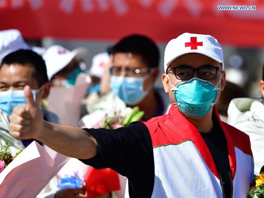 CHINA-QINGHAI-COVID-19-MEDICS-RETURNING-ARRIVAL (CN)