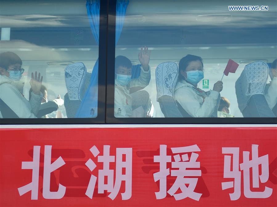 CHINA-QINGHAI-COVID-19-MEDICS-RETURNING-ARRIVAL (CN)
