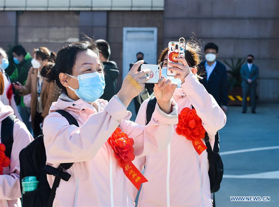 CHINA-SHANXI-TAIYUAN-COVID-19-MEDICS-RETURN HOME-ARRIVAL (CN)
