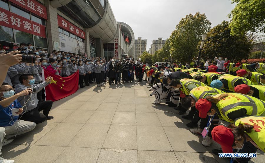 CHINA-WUHAN-COVID-19-MEDICS-WITHDRAWAL (CN)