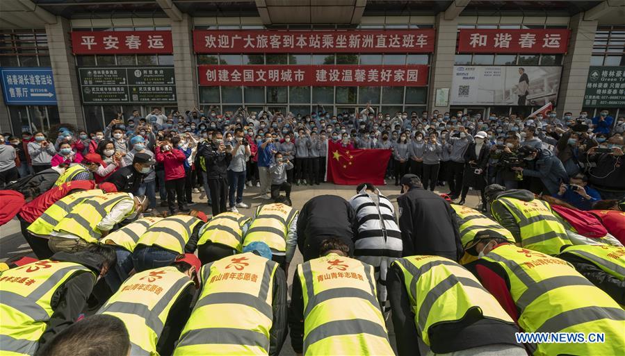 CHINA-WUHAN-COVID-19-MEDICS-WITHDRAWAL (CN)