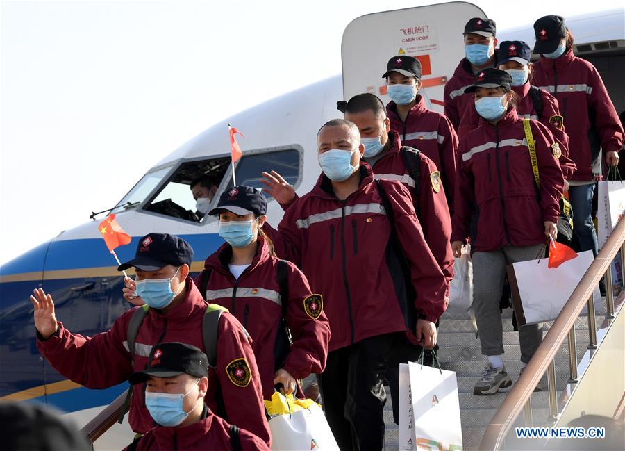 CHINA-HENAN-ZHENGZHOU-COVID-19-MEDICS-RETURN HOME-ARRIVAL (CN)