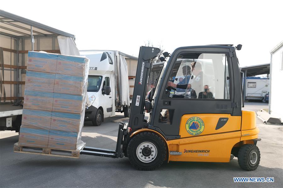 SLOVENIA-LJUBLJANA-COVID-19-CHINA-DONATED MASKS-ARRIVAL