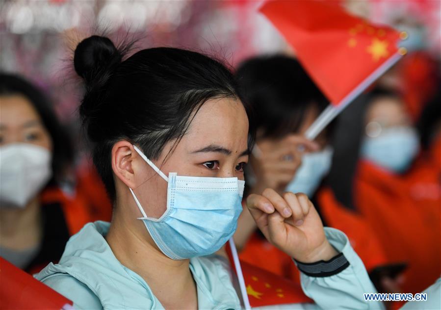 CHINA-HUBEI-WUHAN-MEDICAL STAFF FROM GUANGDONG-DEPARTURE-TEARS (CN)