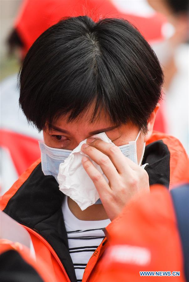 CHINA-HUBEI-WUHAN-MEDICAL STAFF FROM GUANGDONG-DEPARTURE-TEARS (CN)