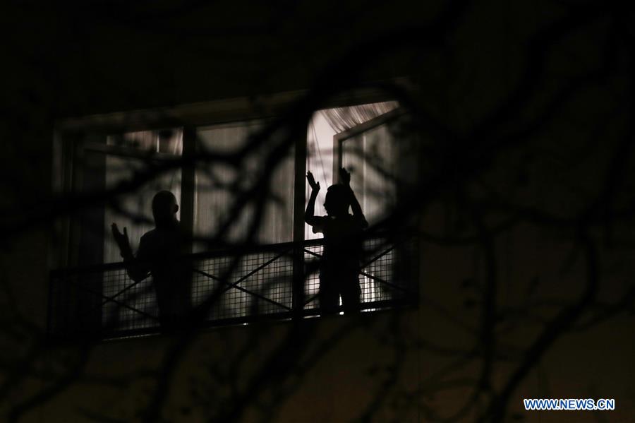 FRANCE-PARIS-CORONAVIRUS-TRIBUTE TO MEDICAL STAFF