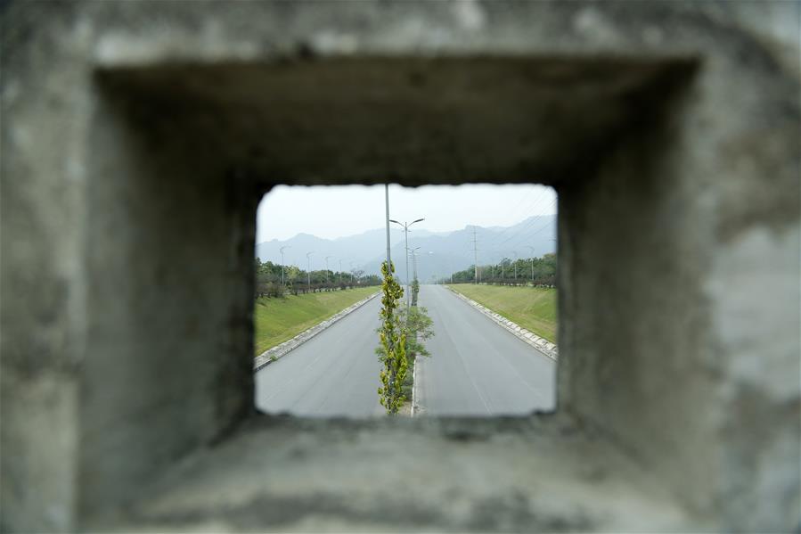 XINHUA PHOTOS OF THE DAY