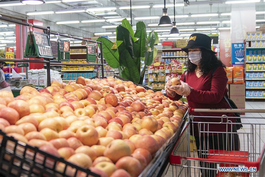 CHINA-HUBEI-WUHAN-RESIDENTIAL COMMUNITIES-COMMERCIAL OUTLETS-REOPEN (CN)