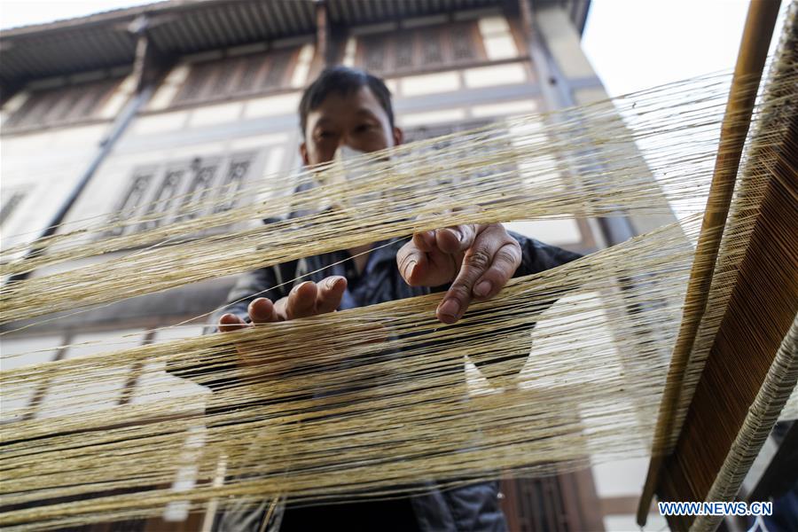 CHINA-CHONGQING-RONGCHANG XIABU-MAKING-RESUMPTION (CN)