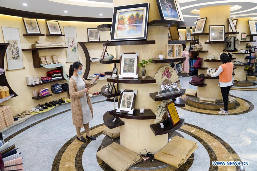 CHINA-CHONGQING-RONGCHANG XIABU-MAKING-RESUMPTION (CN)