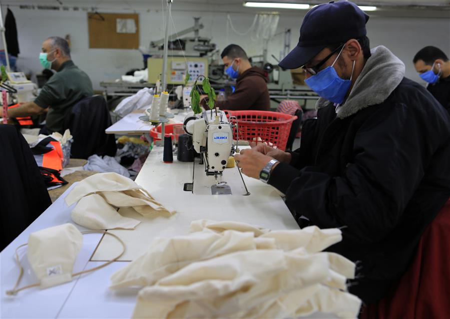 MIDEAST-GAZA-COVID-19-MASK PRODUCTION