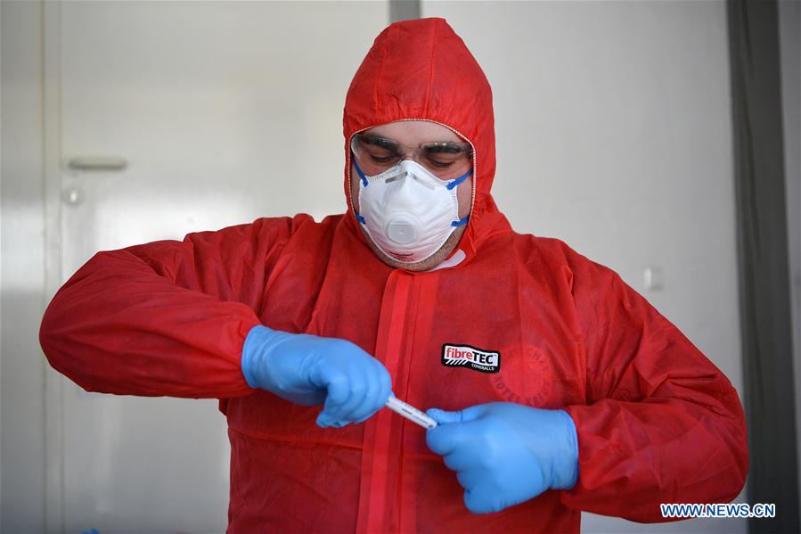 GERMANY-LENNESTADT-COVID-19-DRIVE-THROUGH TEST