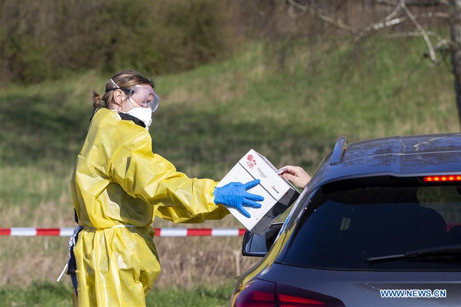 GERMANY-ISERLOHN-COVID-19-DRIVE-THROUGH TEST