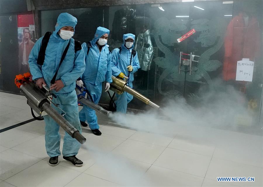 CHINA-HUBEI-WUHAN-SHOPPING MALL-DISINFECTION (CN)