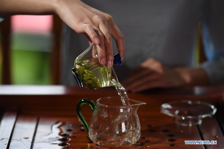 CHINA-HUNAN-SPRING TEA (CN)