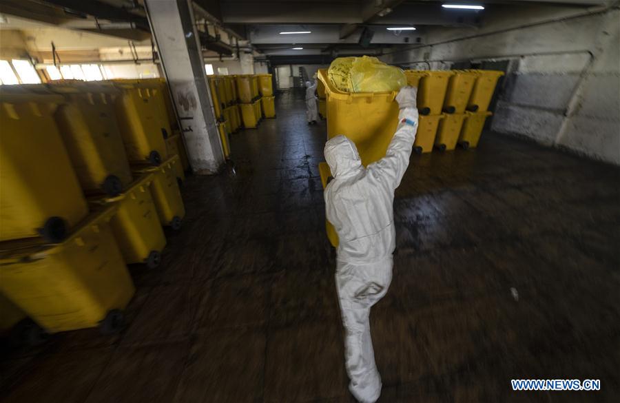 (FOCUS)CHINA-HUBEI-WUHAN-MEDICAL WASTE-WORKER (CN)