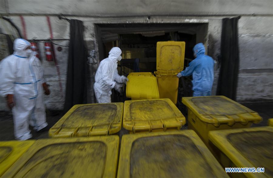 (FOCUS)CHINA-HUBEI-WUHAN-MEDICAL WASTE-WORKER (CN)
