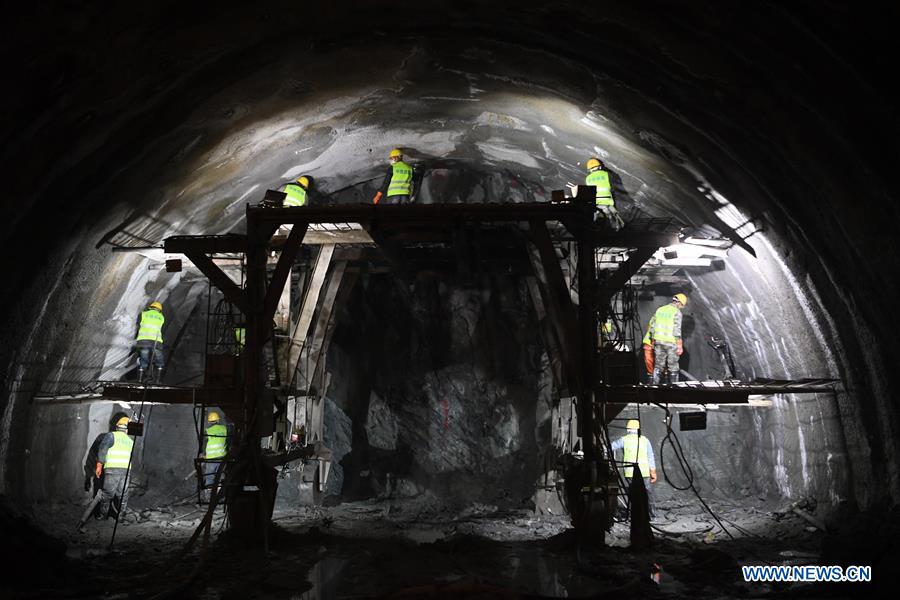 XINHUA PHOTOS OF THE DAY