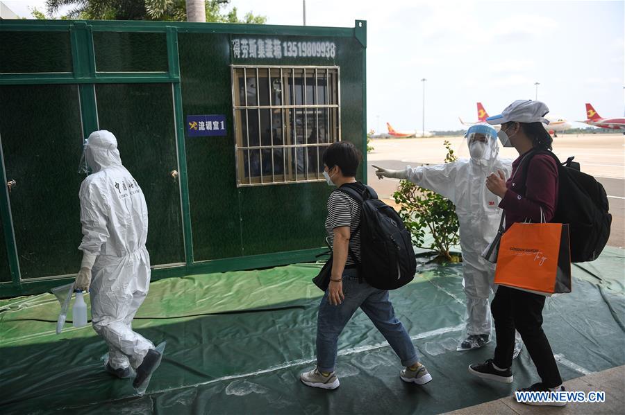 CHINA-HAINAN-HAIKOU-AIRPORT-CUSTOMS-INSPECTION-COVID-19 (CN)
