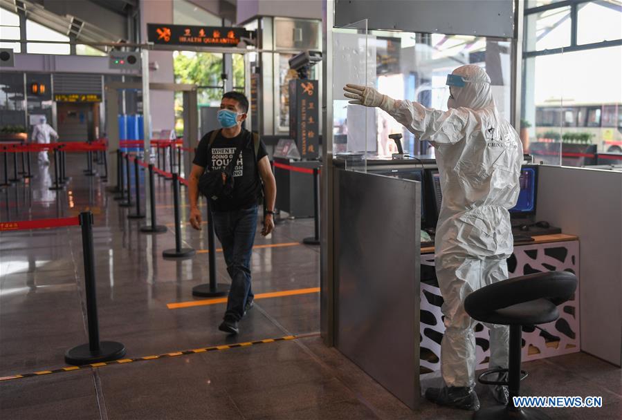 CHINA-HAINAN-HAIKOU-AIRPORT-CUSTOMS-INSPECTION-COVID-19 (CN)