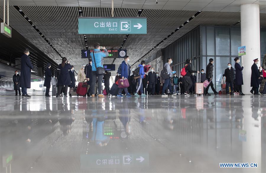 CHINA-WUHAN-RAILWAY-INBOUND SERVICE-RESUMPTION (CN)