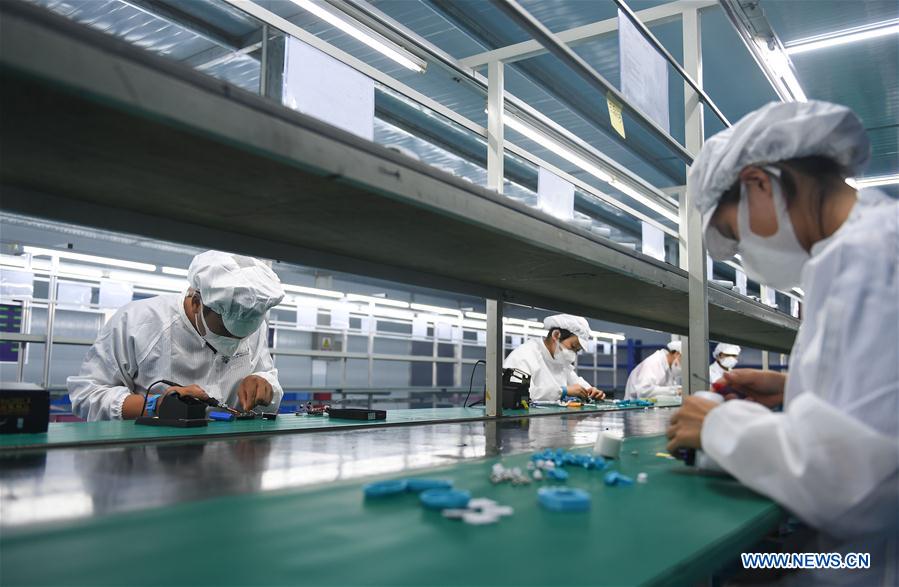 CHINA-HAINAN-MEDICAL SUPPLIES-FOREHEAD THERMOMETER-PRODUCTION (CN)