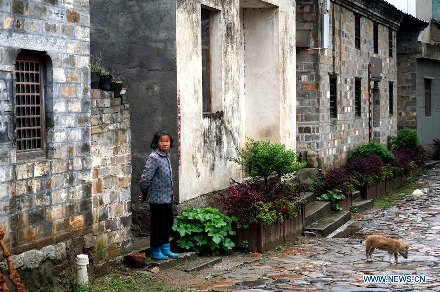 CHINA-HENAN-XIHE ANCIENT VILLAGE-SPRING SCENERY (CN)