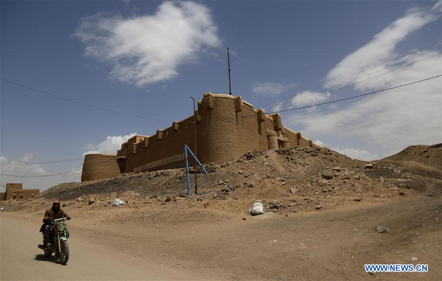 YEMEN-SAADA-OLD CASTLE