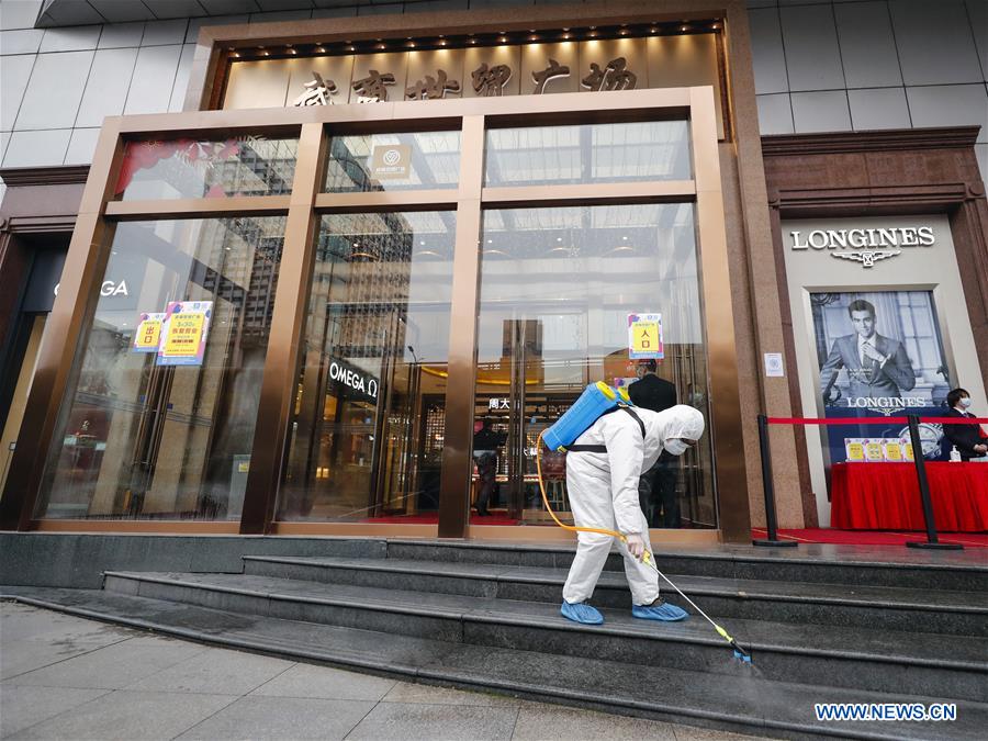 CHINA-WUHAN-SHOPPING MALL-REOPENING (CN)