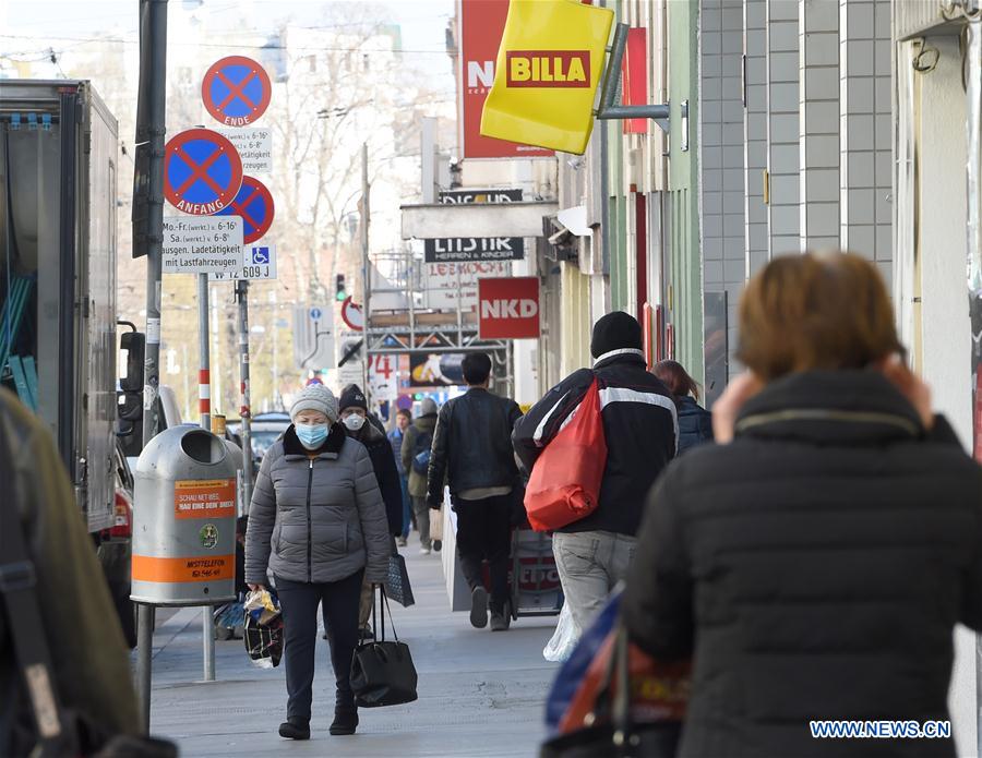 AUSTRIA-VIENNA-COVID-19-FACIAL MASKS