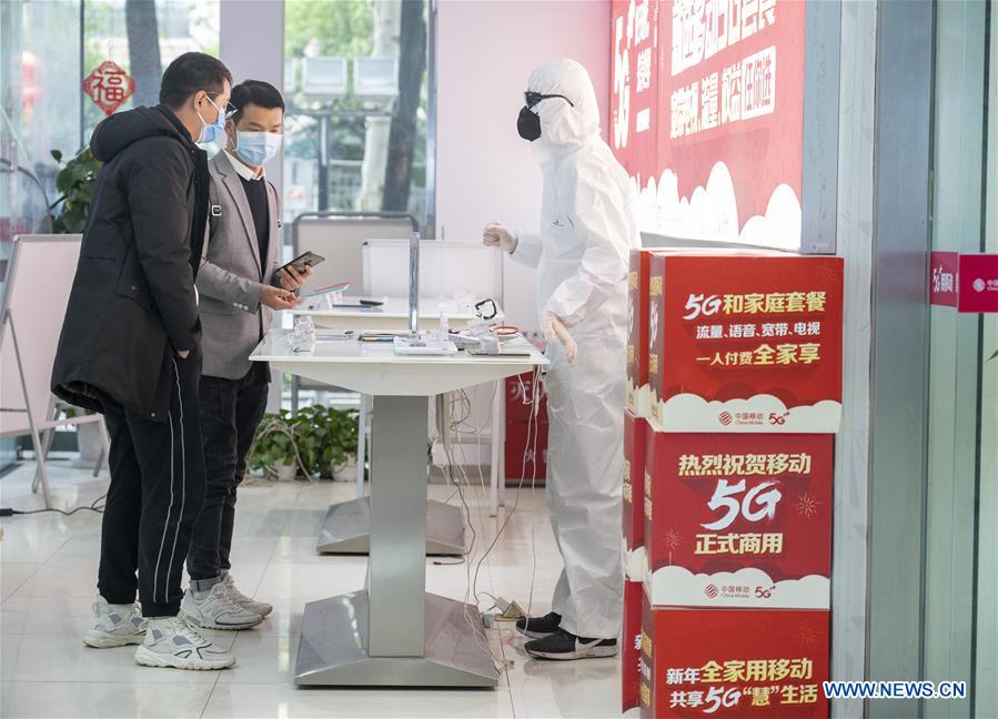 CHINA-HUBEI-WUHAN-COMMUNICATION STORE-REOPEN (CN)