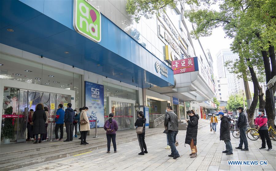 CHINA-HUBEI-WUHAN-COMMUNICATION STORE-REOPEN (CN)