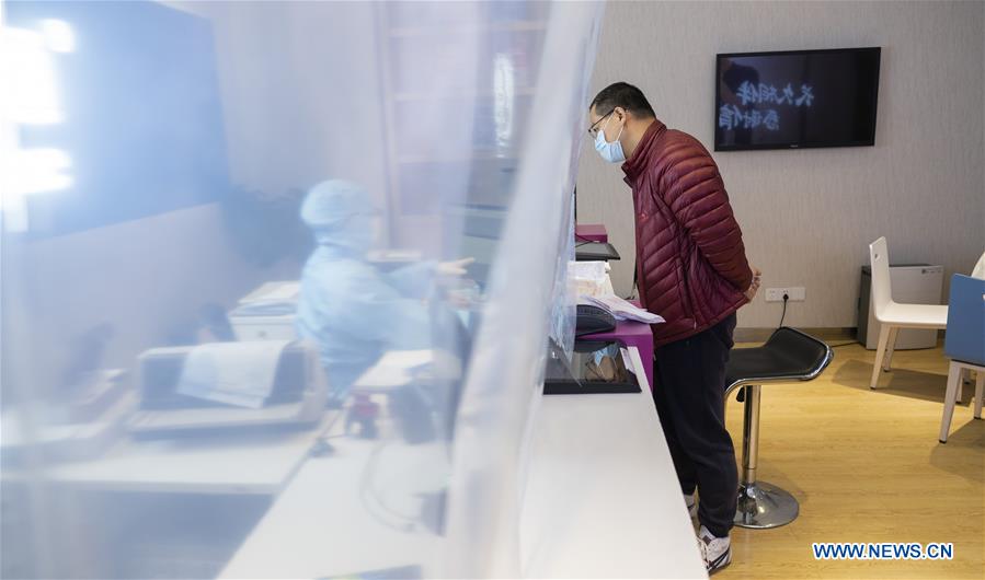 CHINA-HUBEI-WUHAN-COMMUNICATION STORE-REOPEN (CN)