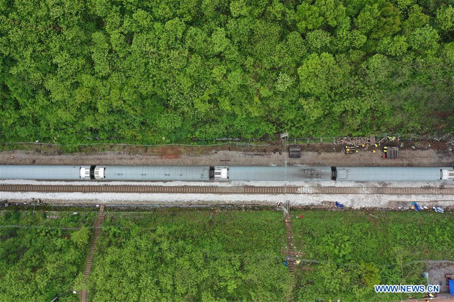 CHINA-HUNAN-CHENZHOU-TRAIN DERAILMENT-RESUMPTION (CN)
