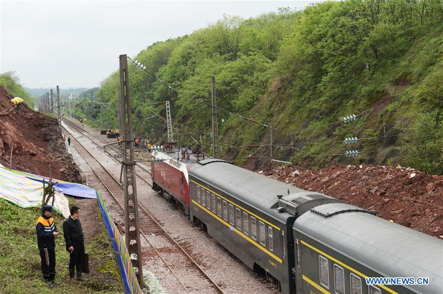 CHINA-HUNAN-CHENZHOU-TRAIN DERAILMENT-RESUMPTION (CN)