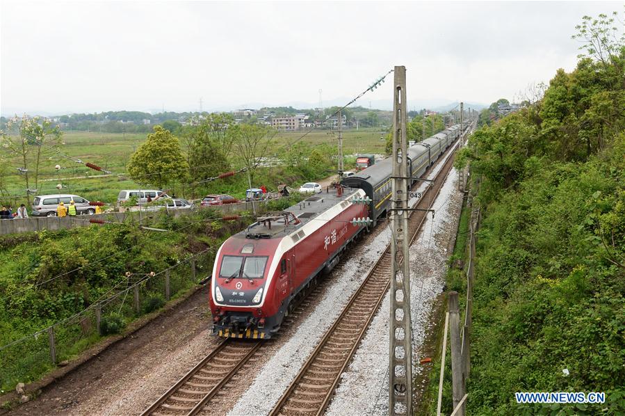 CHINA-HUNAN-CHENZHOU-TRAIN DERAILMENT-RESUMPTION (CN)