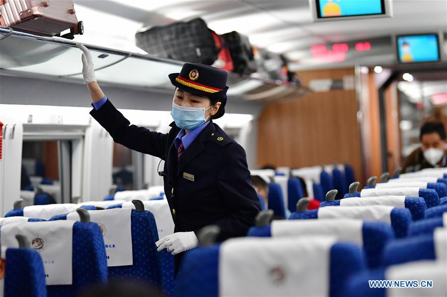 CHINA-GANSU-LANZHOU-BULLET TRAIN-OPERATION (CN)
