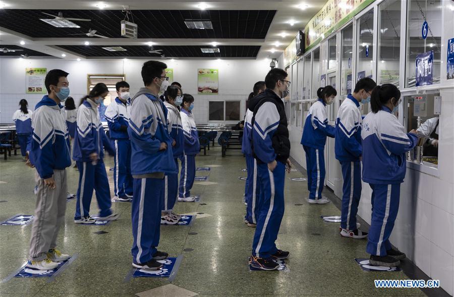 CHINA-SICHUAN-SENIOR HIGH STUDENT-RETURN TO SCHOOL (CN)