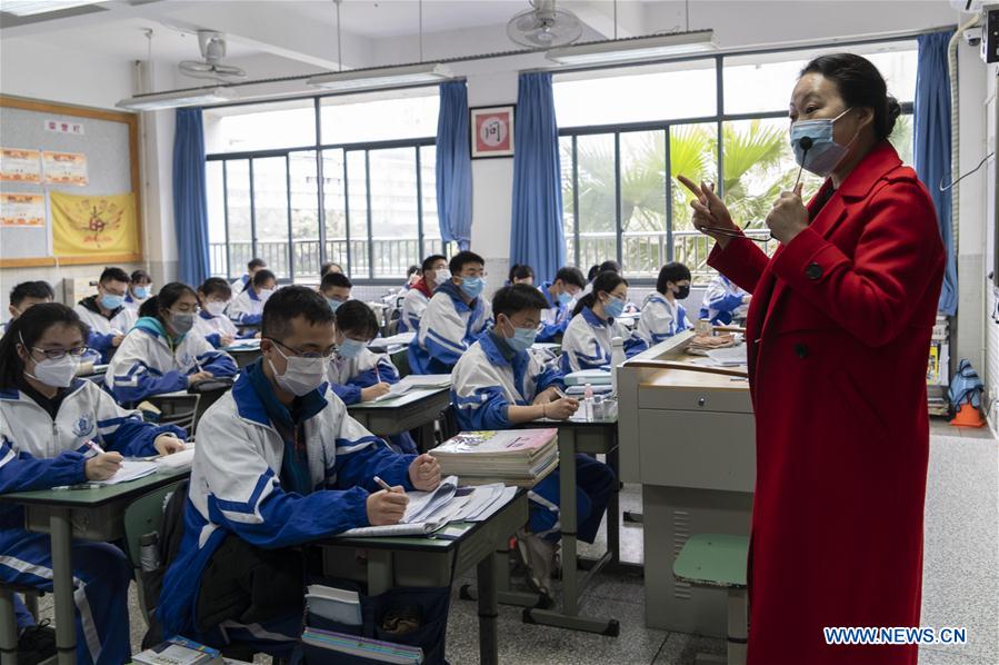 CHINA-SICHUAN-SENIOR HIGH STUDENT-RETURN TO SCHOOL (CN)