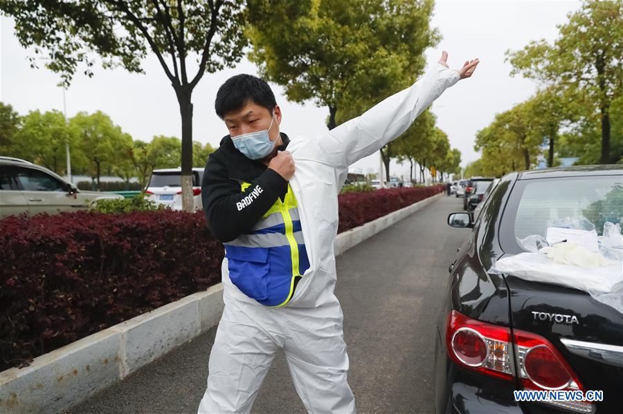 CHINA-HUBEI-WUHAN-HUOSHENSHAN HOSPITAL-LOGISTICS PERSONNEL (CN)