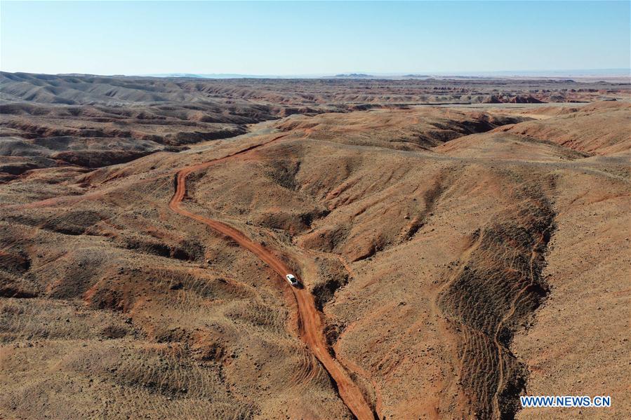 (FOCUS)CHINA-INNER MONGOLIA-GOBI-STUDENT-ONLINE CLASS (CN)